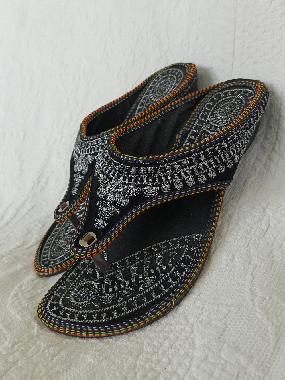 Rajasthani Embroidered Black Thong Sandals Flats Silver Metallic Indian Boho - Picture 2 of 12